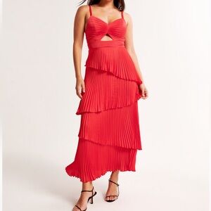 The A&F Giselle Pleated Tiered Maxi Dress